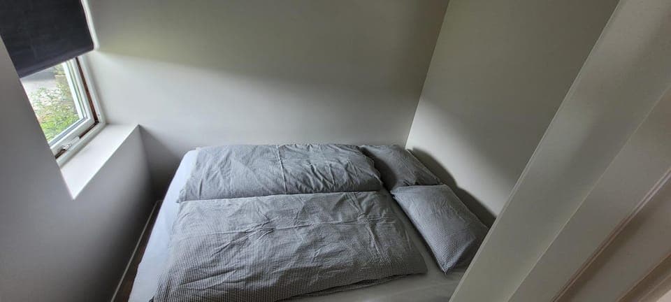 Studio newly renovated with separate entrance Apartment in Tromso