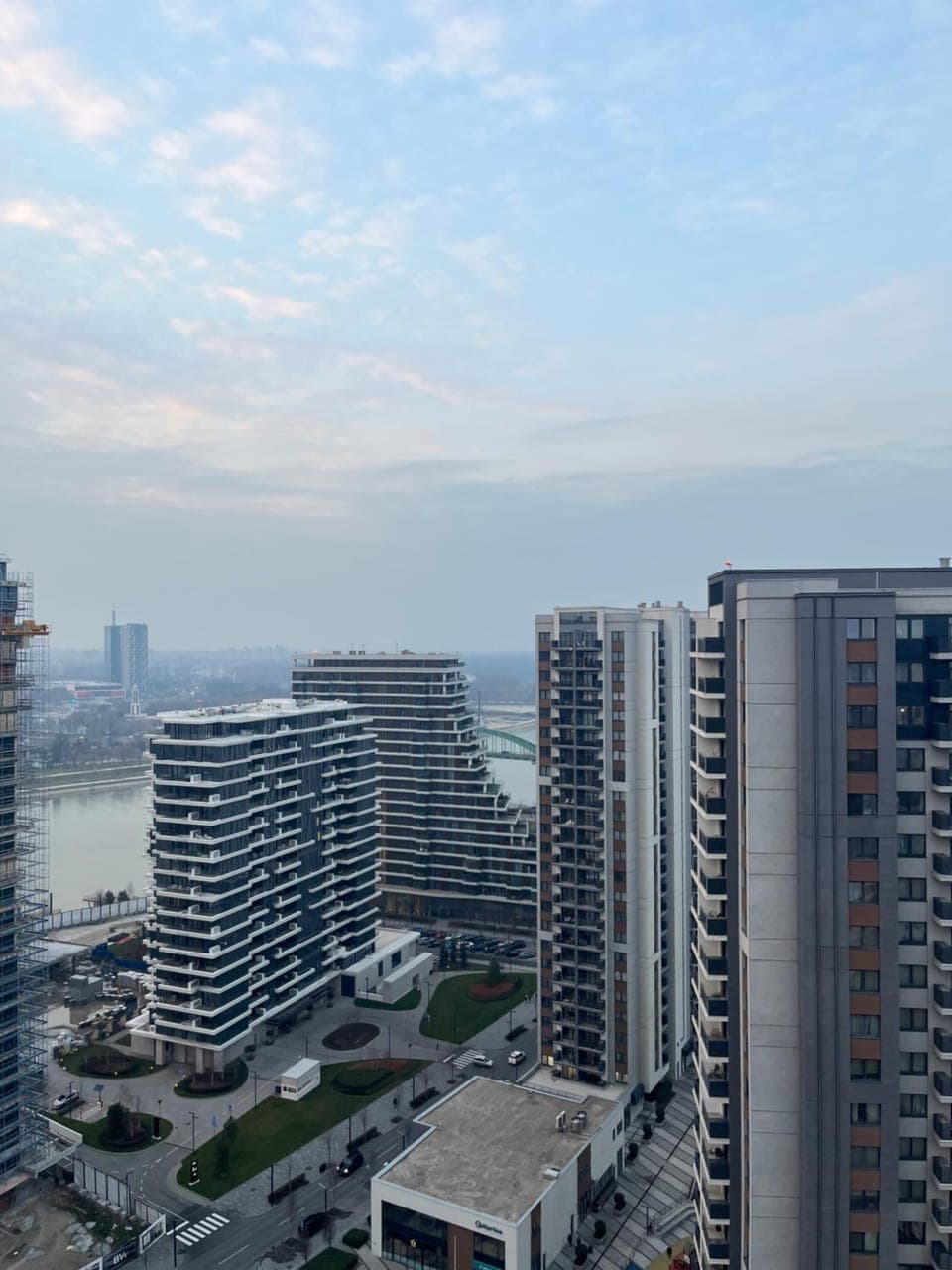 City view, Garden view, Landmark view, River view, Sea view