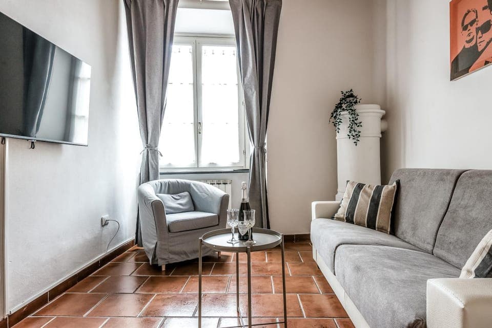 TV and multimedia, Living room, Seating area