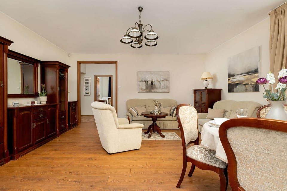 Living room, Seating area, Dining area