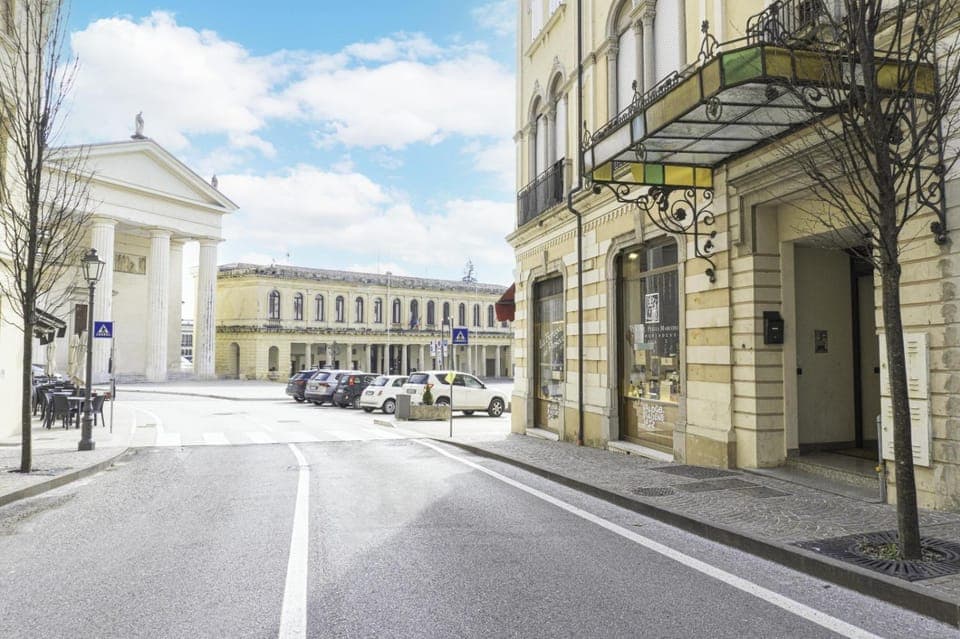 Property building, Neighbourhood, Street view