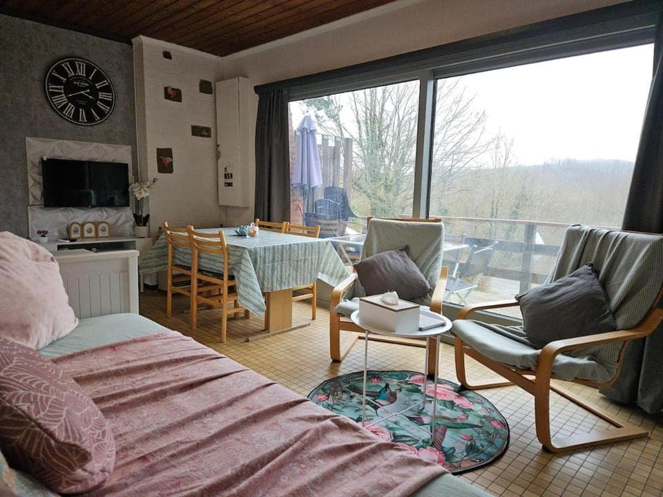 TV and multimedia, View (from property/room), Living room, Dining area