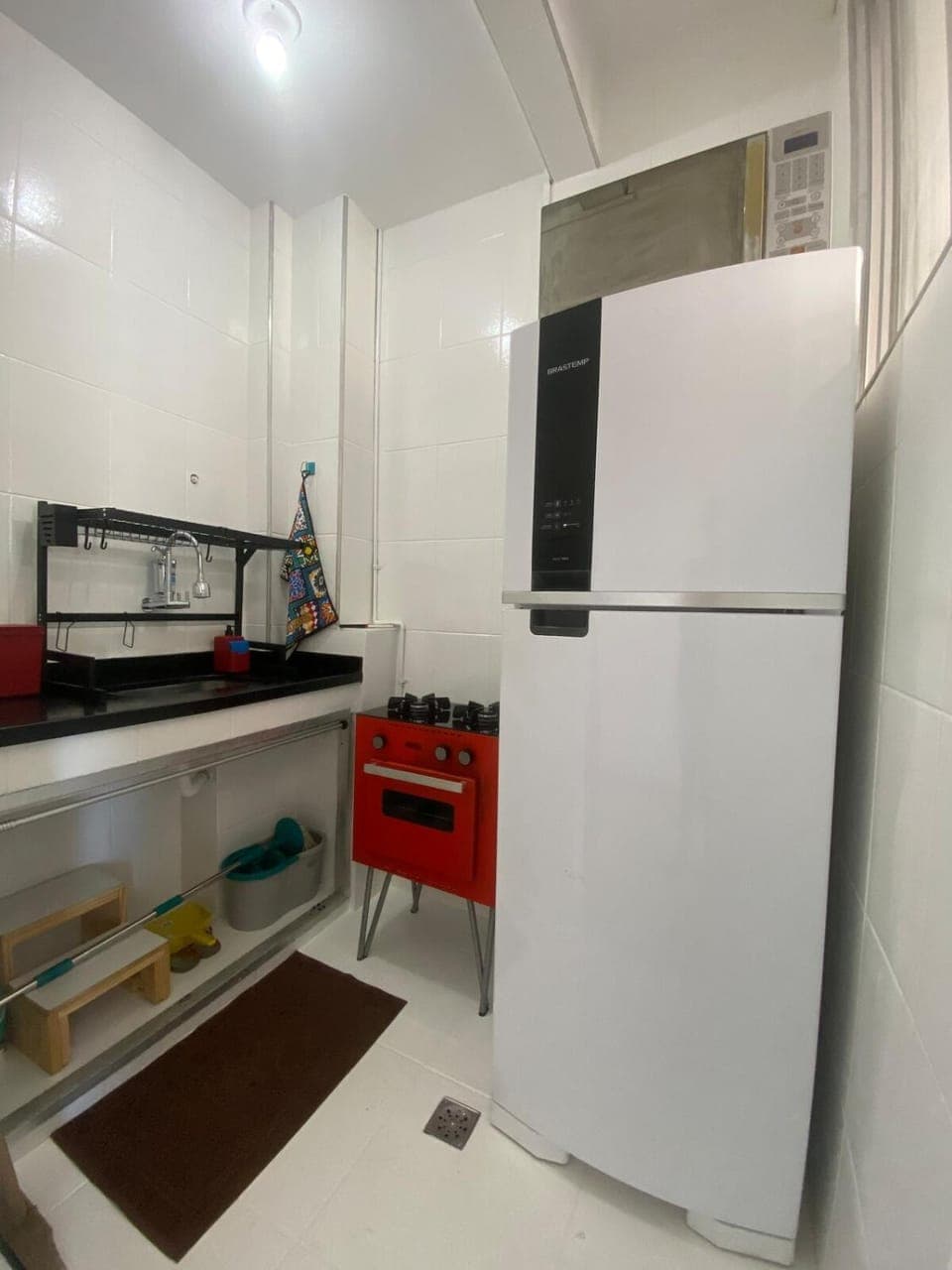 Kitchen or kitchenette, oven, stove