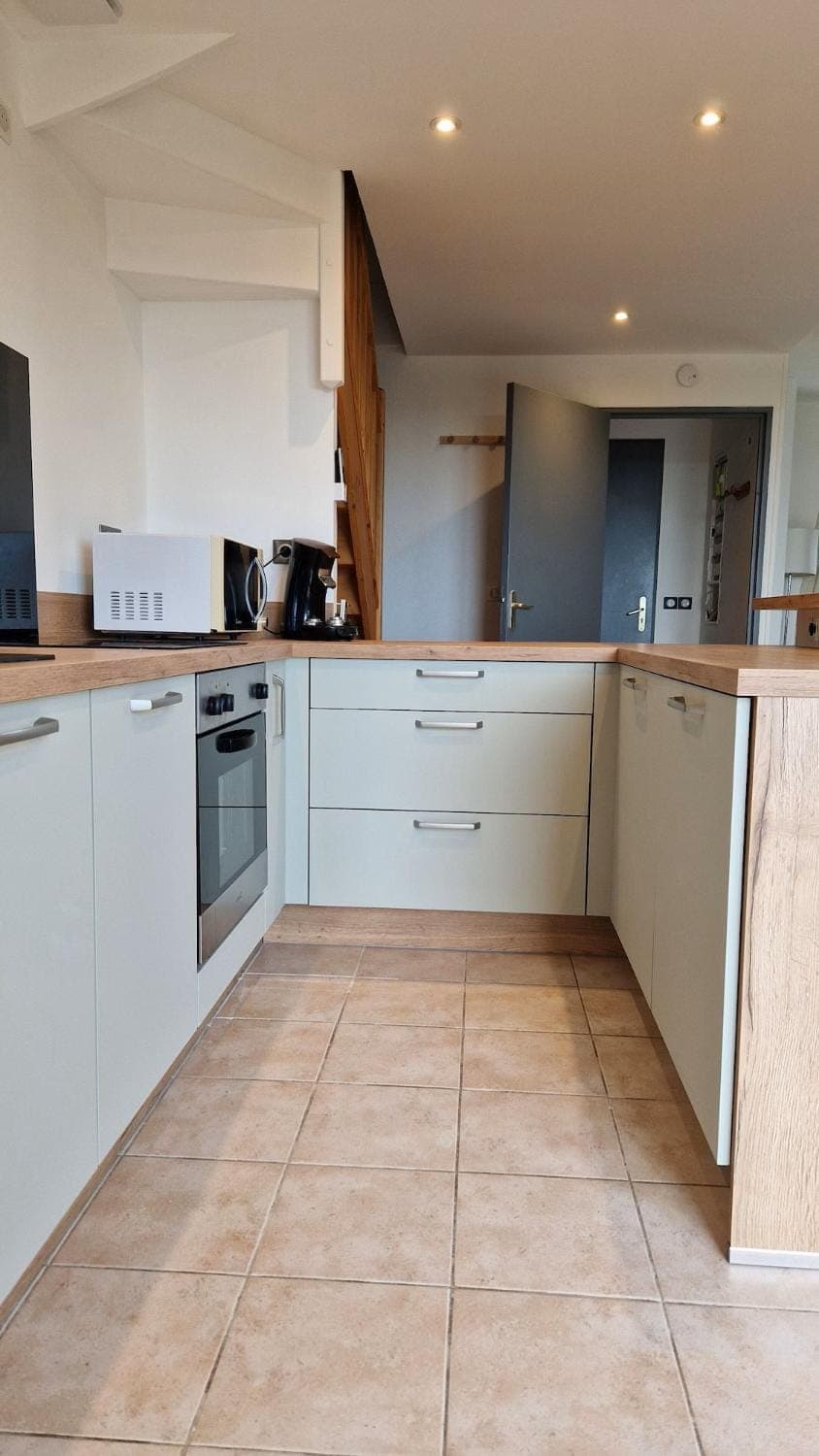 Kitchen or kitchenette