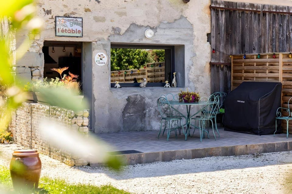 Property building, Living room