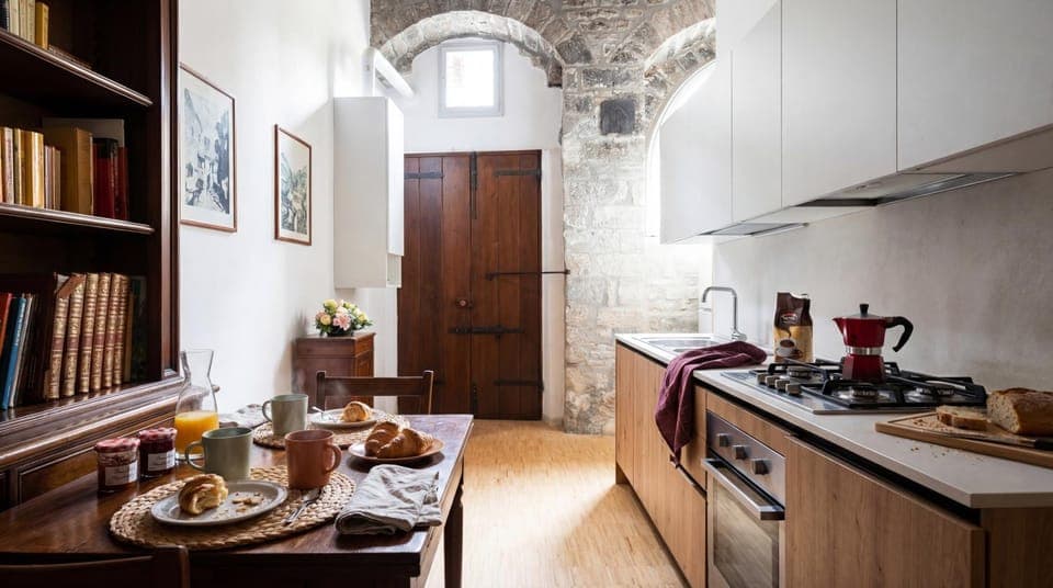 Kitchen or kitchenette