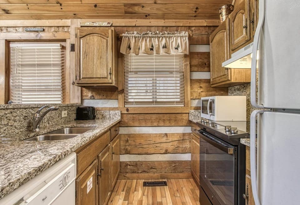 Kitchen or kitchenette, dishwasher, microwave, oven, pet friendly, stove, toaster