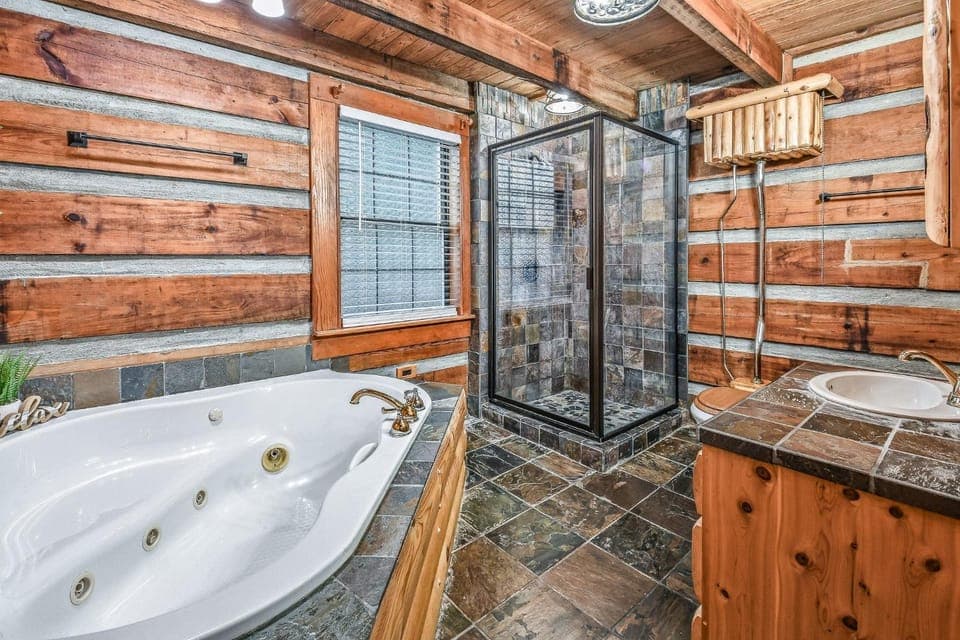Hidden Acres Lodge cabin Cabin in Sevierville