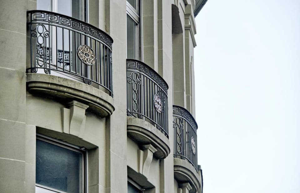 Property building, Day