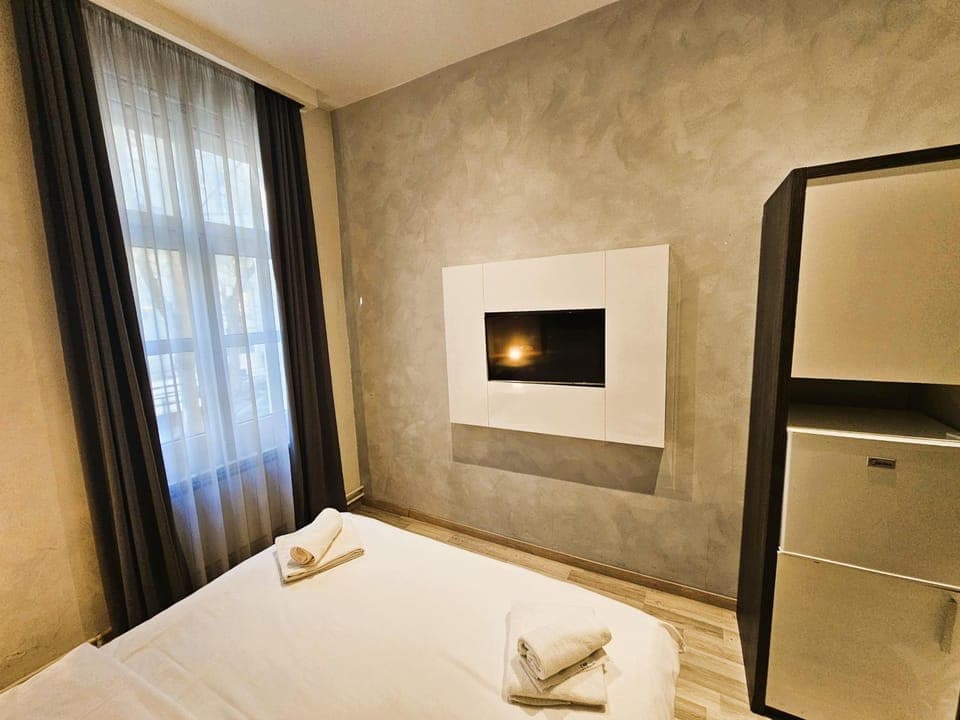 Bed, TV and multimedia