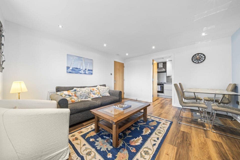 Communal lounge/ TV room, Living room