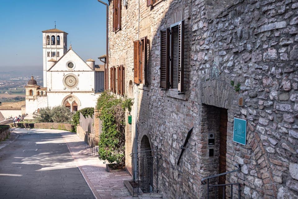 Property building, Natural landscape, Landmark view