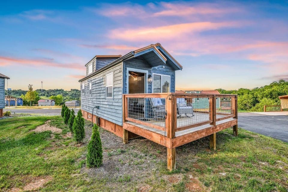 Property building, Natural landscape, Living room, Bedroom, pet friendly