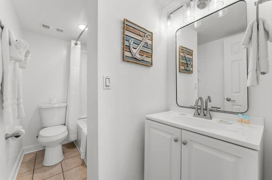 Shower, Toilet, Bathroom, Bath, towels