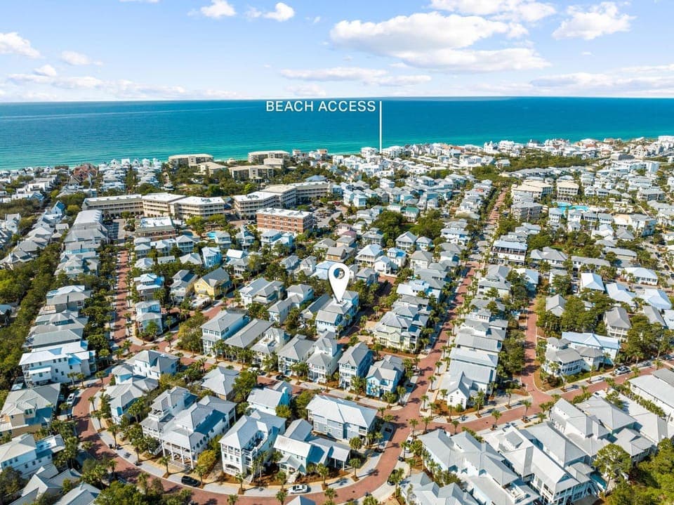 Property building, Nearby landmark, Neighbourhood, Bird's eye view, Beach