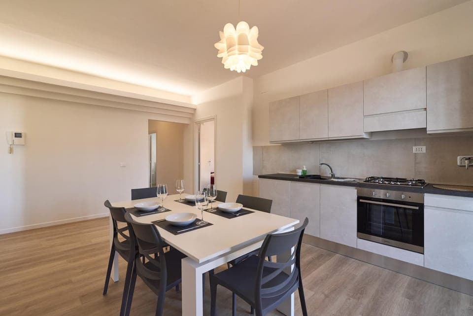 Kitchen or kitchenette, Living room, Dining area, minibar, stove