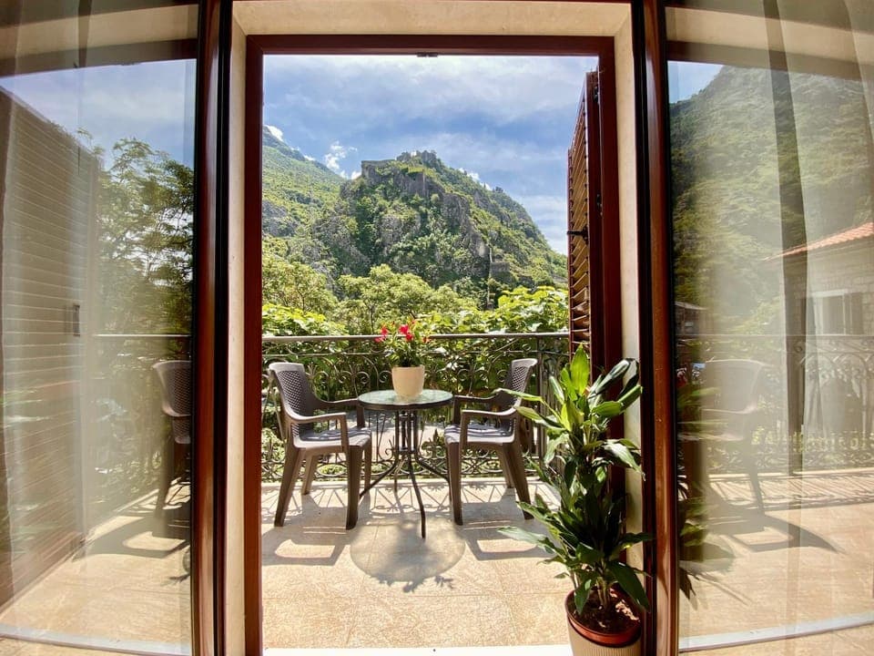 Day, View (from property/room), Balcony/Terrace, Garden view, Mountain view
