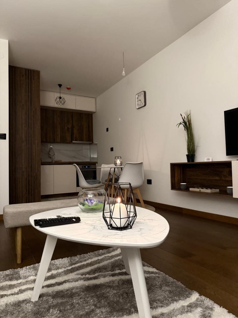 TV and multimedia, Kitchen or kitchenette, Dining area