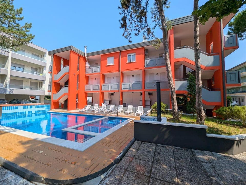 Property building, Pool view, Swimming pool, sunbed