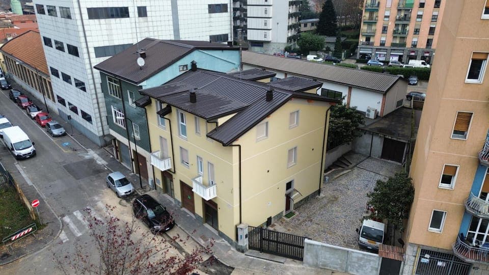 Property building, Neighbourhood, Bird's eye view, Location