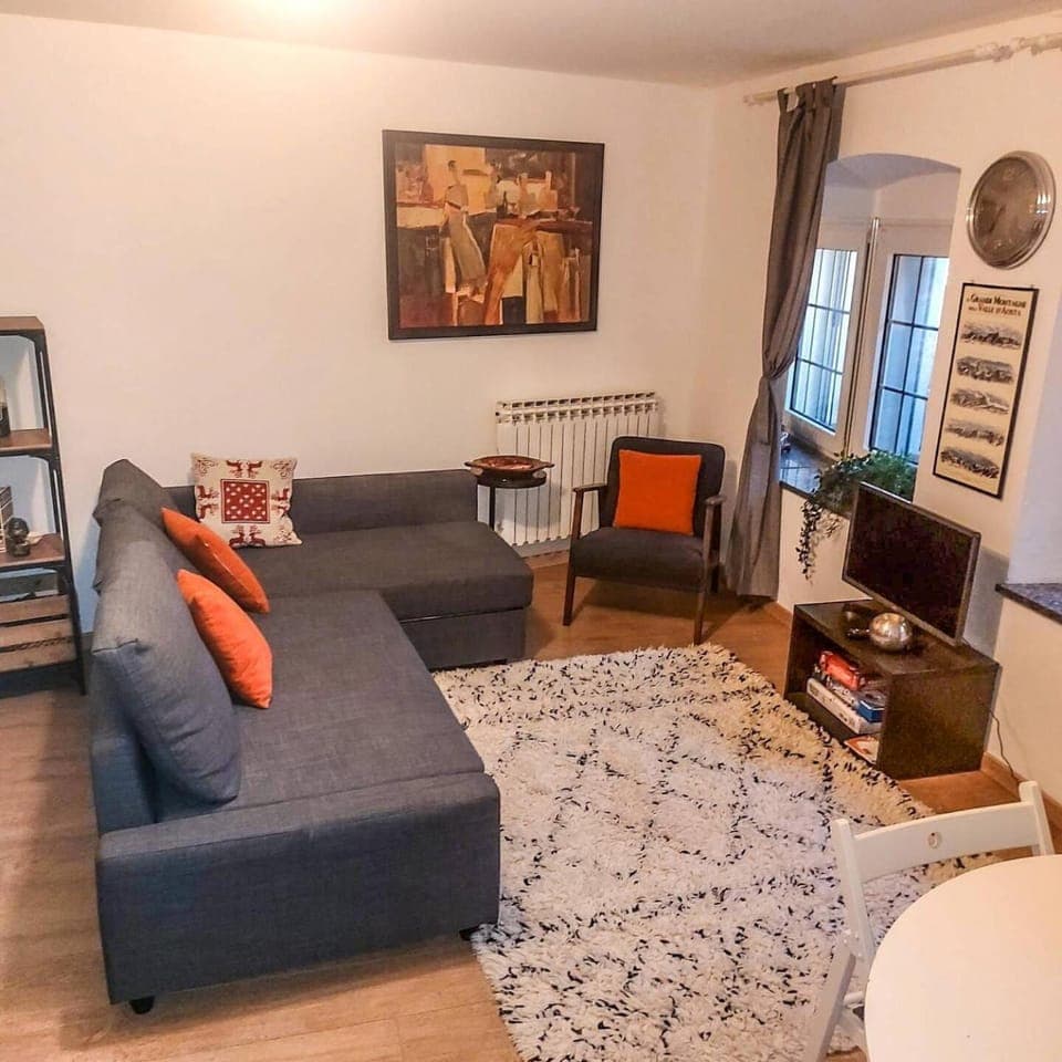 Living room, Seating area