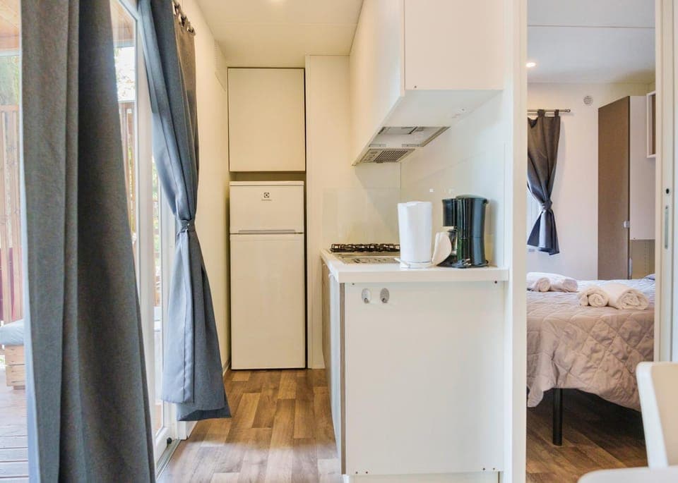 Kitchen or kitchenette