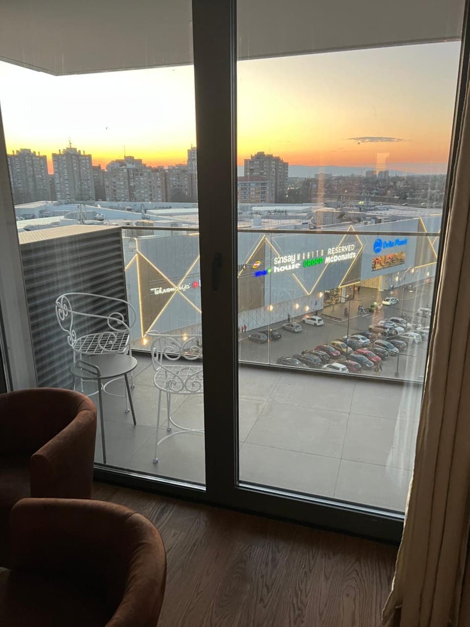 View (from property/room), Balcony/Terrace, Living room, Seating area