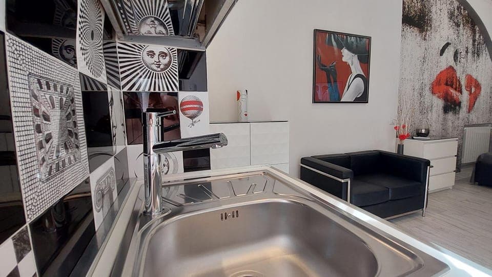 Kitchen or kitchenette