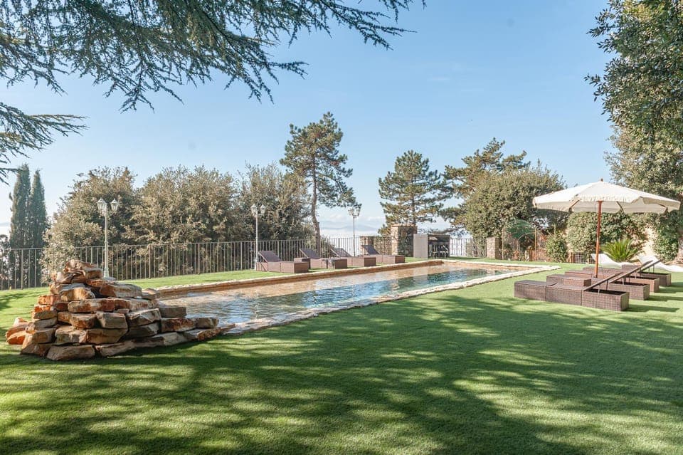 Garden, Swimming pool