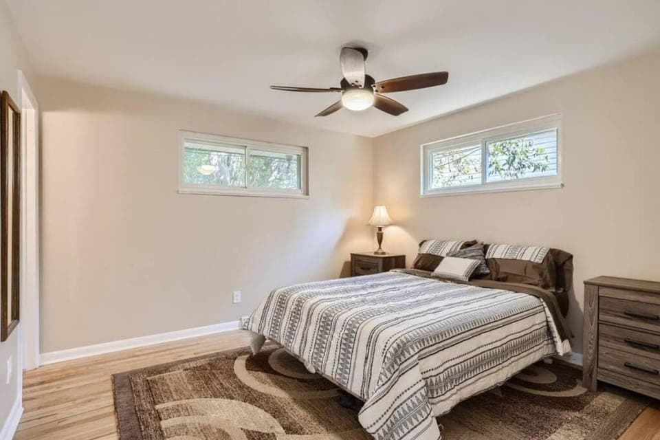 Bed, Bedroom