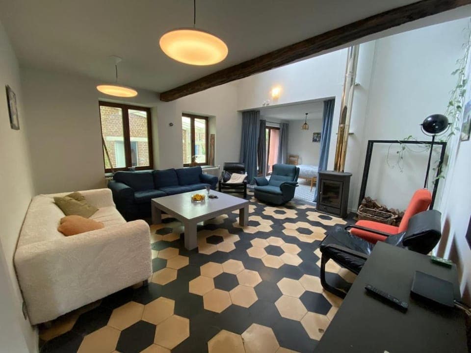 Communal lounge/ TV room, TV and multimedia, Living room, Seating area