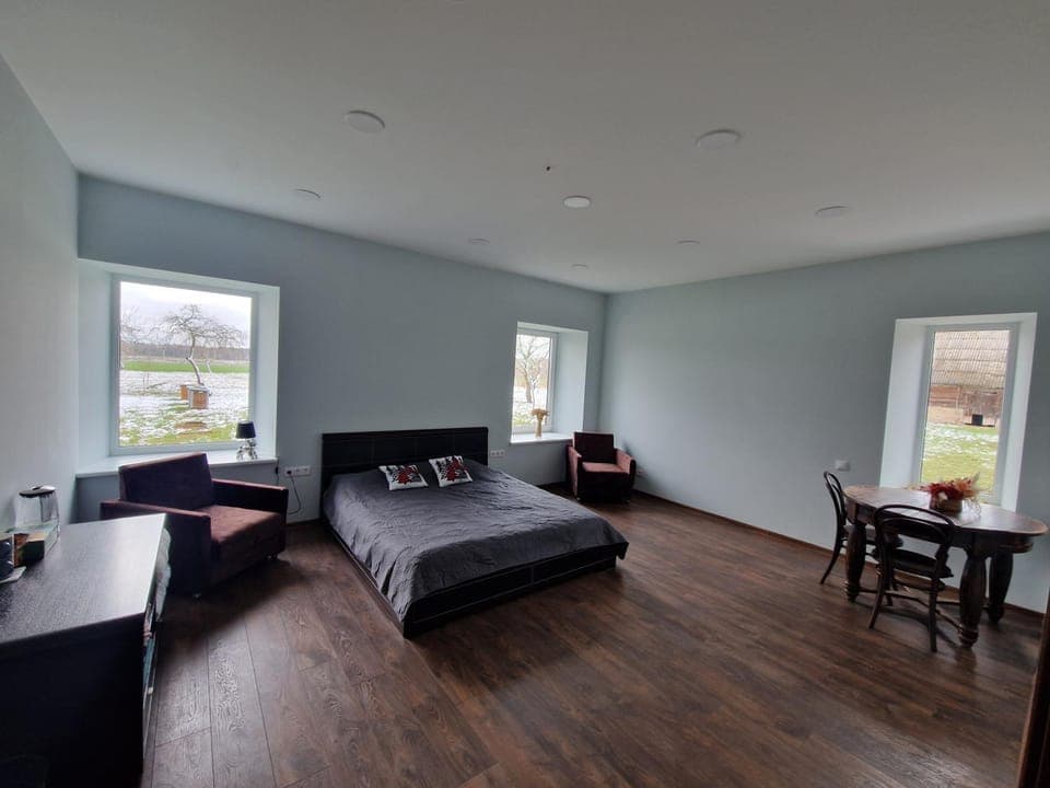 Photo of the whole room