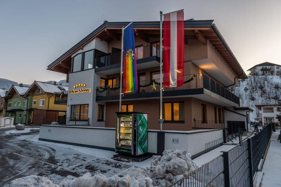 Property building, Day