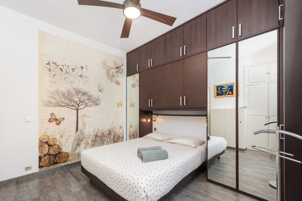 Bed, Photo of the whole room, Bedroom, wardrobe