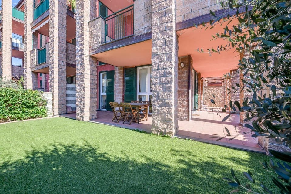 Property building, Garden