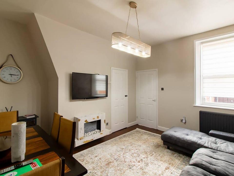 TV and multimedia, Living room, Seating area