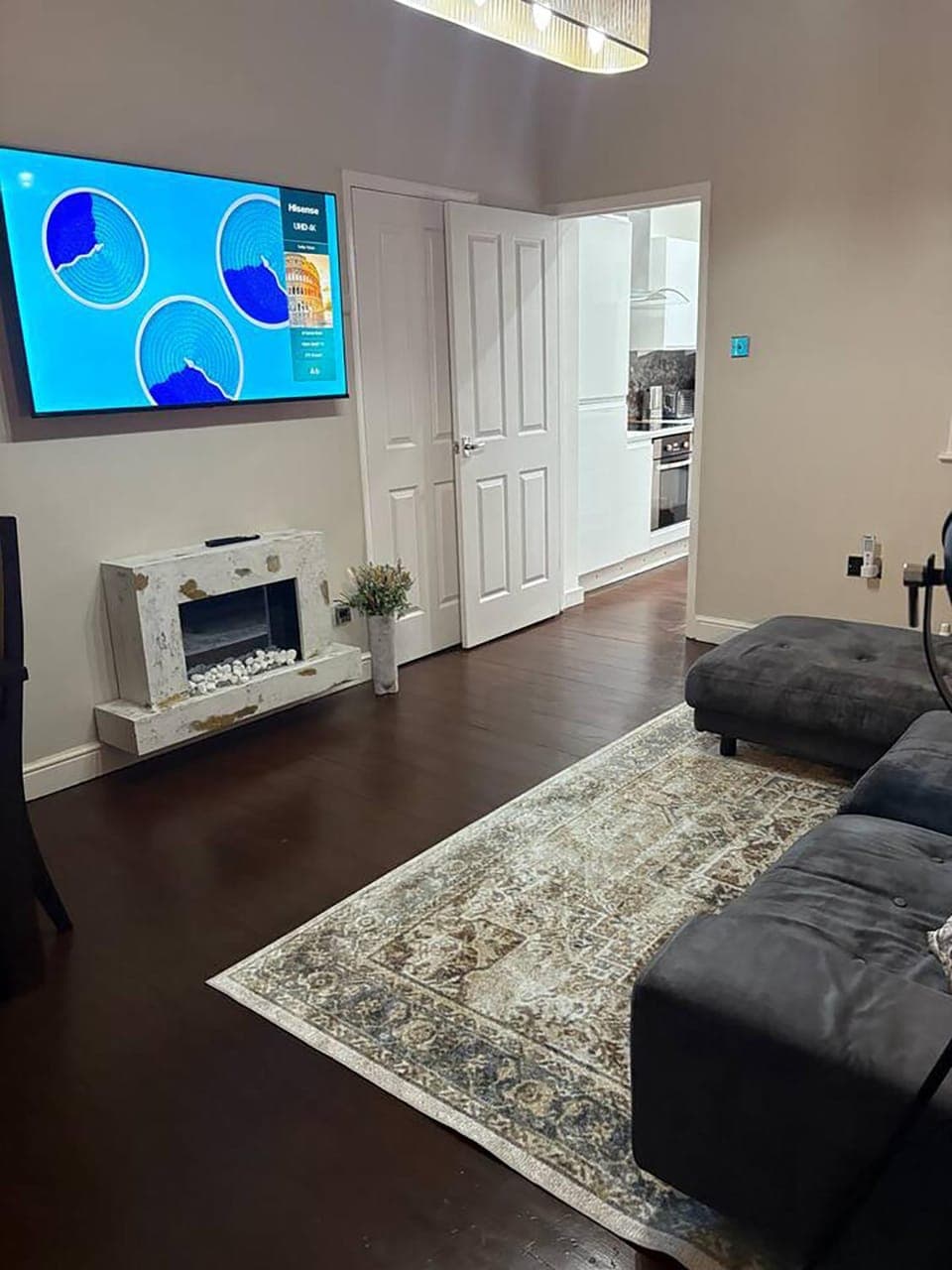 TV and multimedia, Living room, Seating area