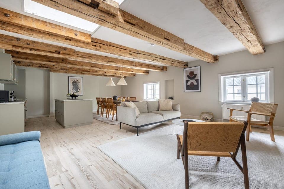 Kitchen or kitchenette, Living room, Dining area