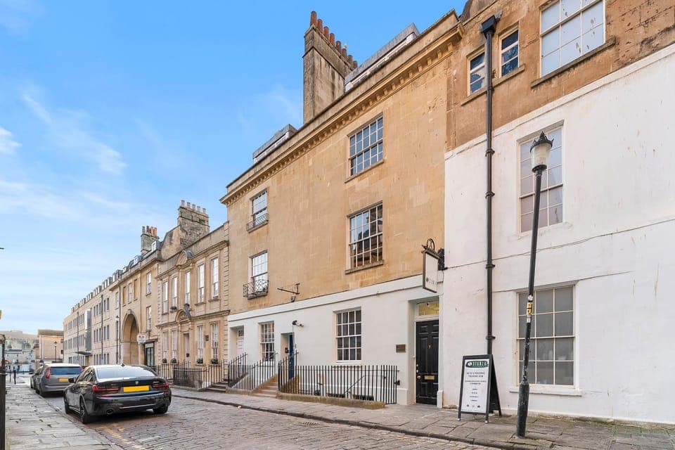 Property building, Day