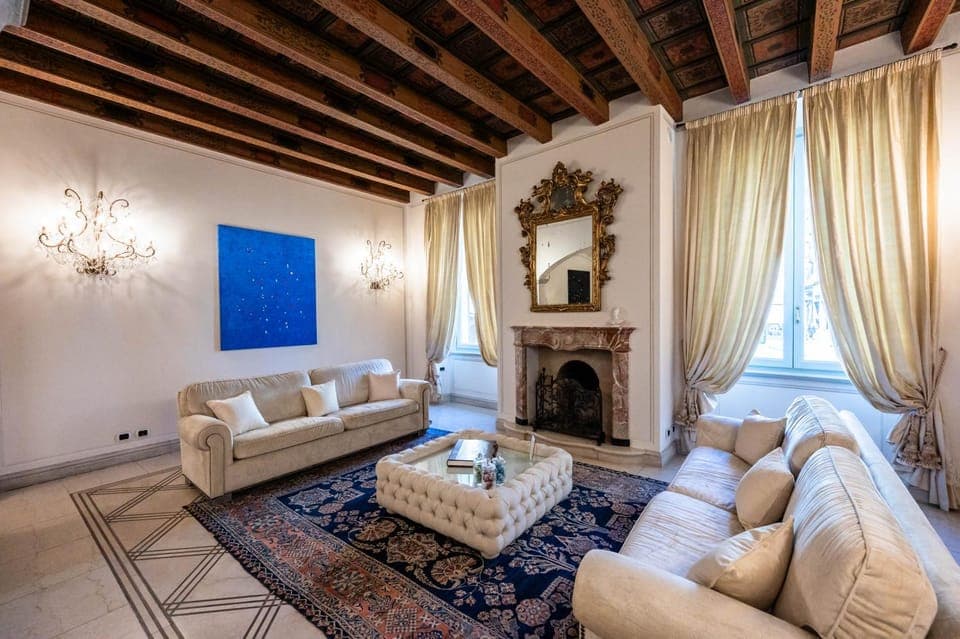 Living room, Seating area