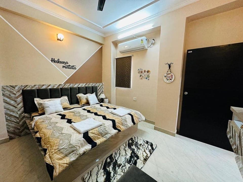 Bedroom, air conditioner