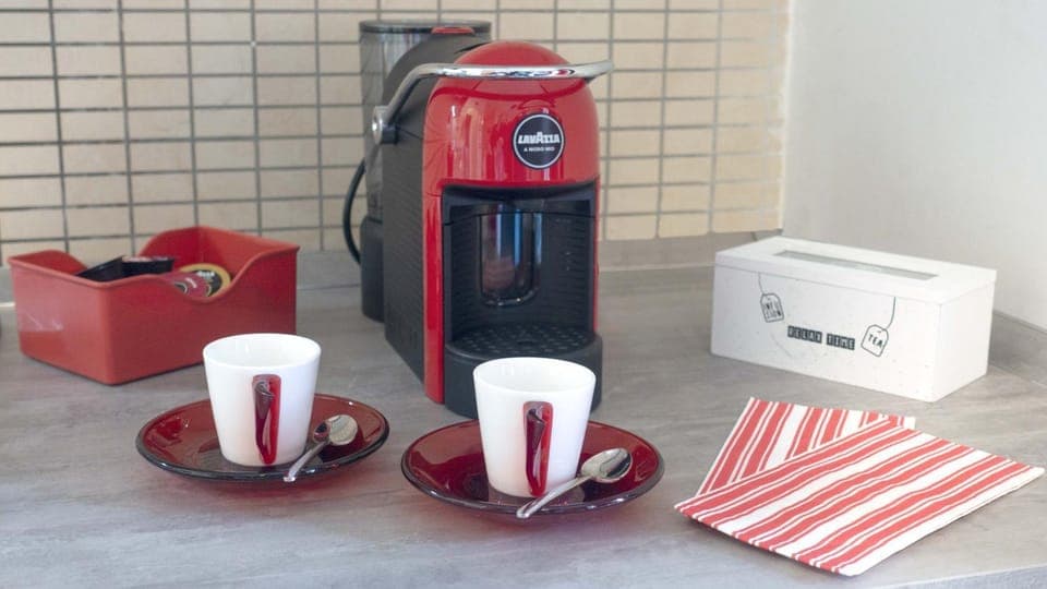 Coffee/tea facilities, Breakfast