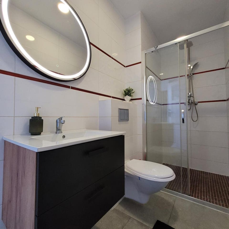 Shower, Toilet, Bathroom