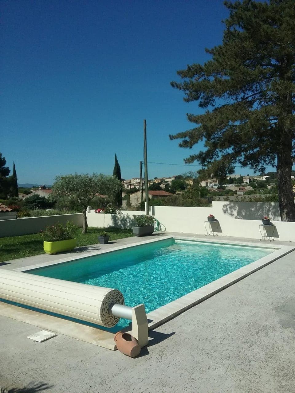 Swimming pool, Swimming pool