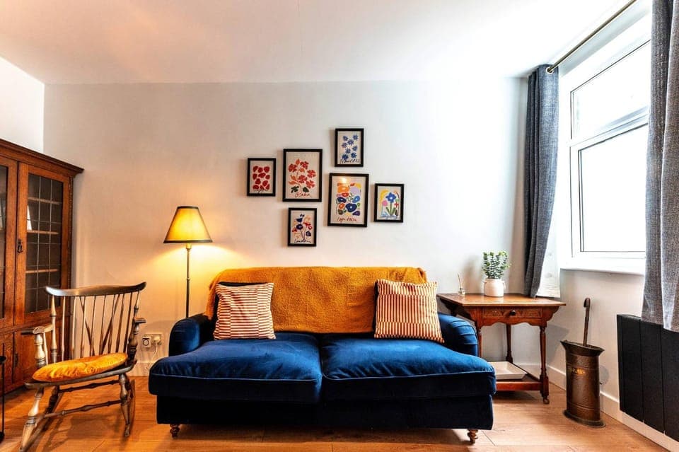 Communal lounge/ TV room, Living room