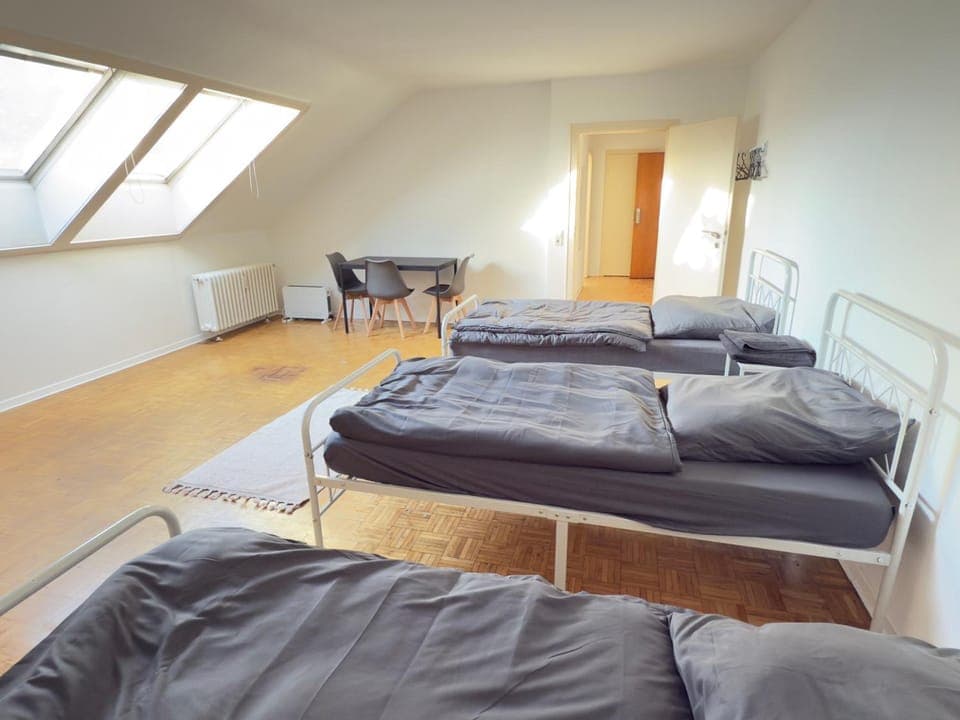 Bed, Living room, Photo of the whole room, Seating area, Bedroom