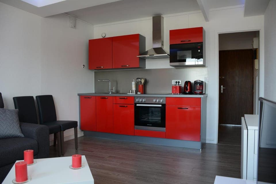 Kitchen or kitchenette