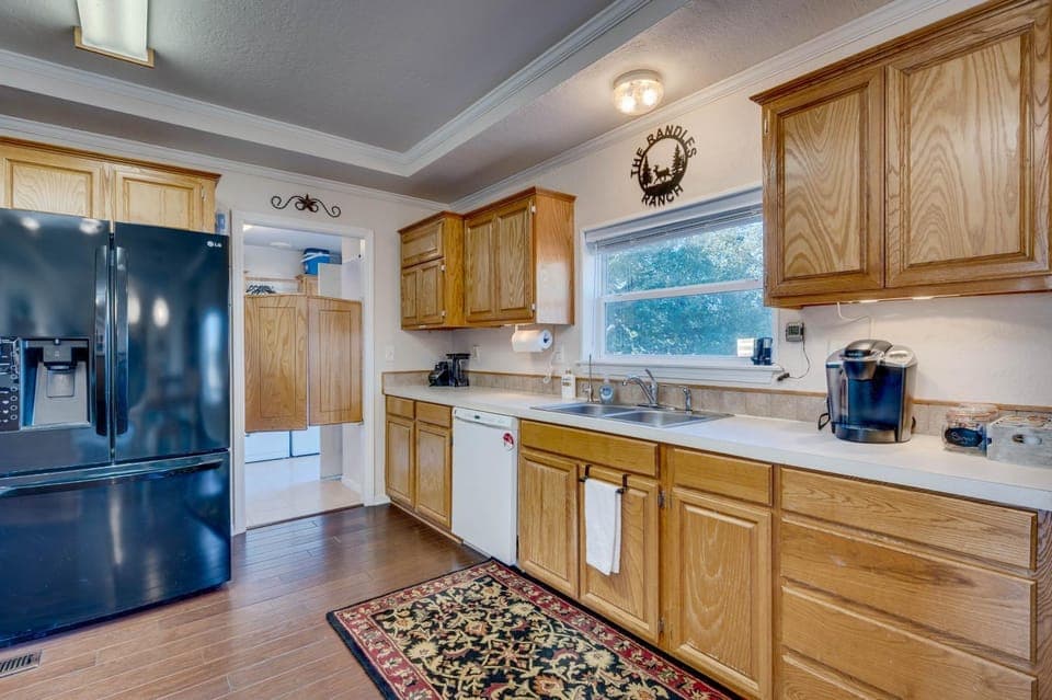 Coffee/tea facilities, Kitchen or kitchenette, dishwasher