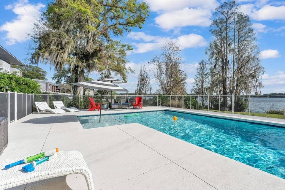 Otis Sunrise Villa House in Winter Haven