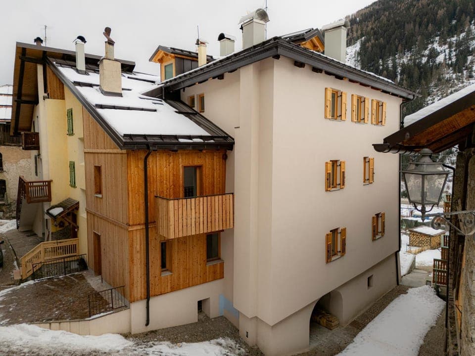 Property building, Winter